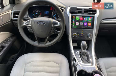 Седан Ford Fusion 2014 в 