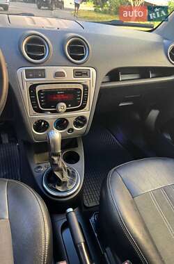 Хэтчбек Ford Fusion 2009 в 