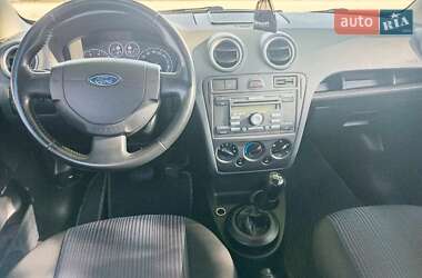 Хетчбек Ford Fusion 2008 в 