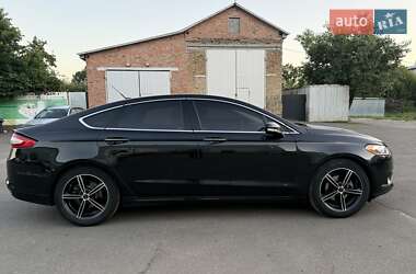 Седан Ford Fusion 2014 в 
