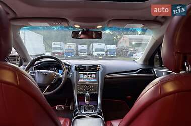 Седан Ford Fusion 2014 в 