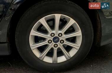 Седан Ford Fusion 2014 в 