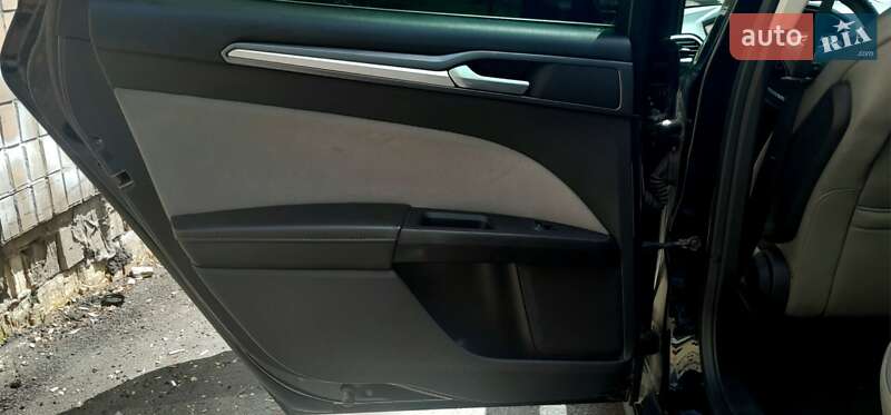 Седан Ford Fusion 2014 в Києві