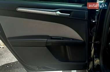 Седан Ford Fusion 2014 в 