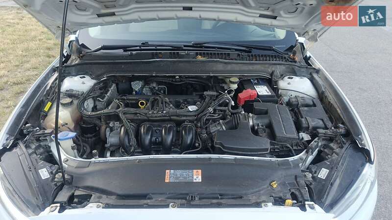 Седан Ford Fusion 2015 в Чернігові