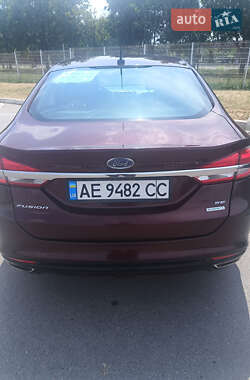 Седан Ford Fusion 2017 в 