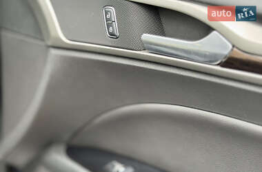 Седан Ford Fusion 2015 в 