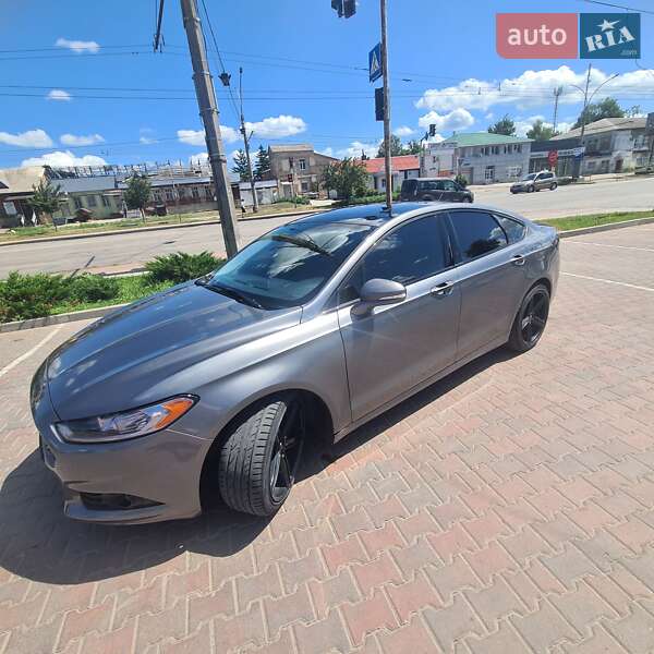 Седан Ford Fusion 2013 в Сумах