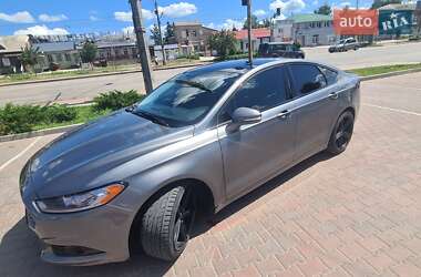 Седан Ford Fusion 2013 в 