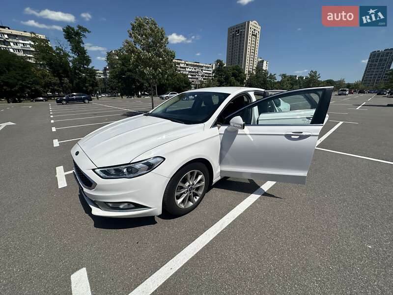 Седан Ford Fusion 2016 в Киеве