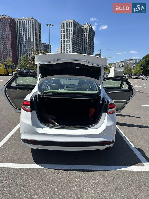 Седан Ford Fusion 2016 в Киеве