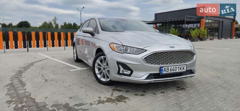 Седан Ford Fusion 2019 в Вінниці