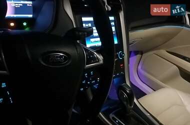 Седан Ford Fusion 2013 в 