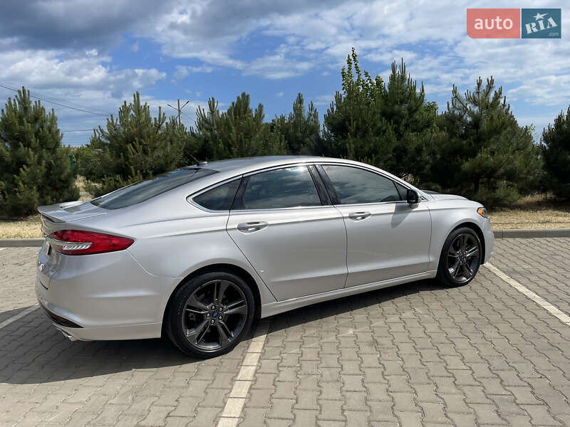 Седан Ford Fusion 2017 в Одесі