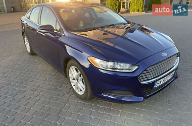 Седан Ford Fusion 2016 в 