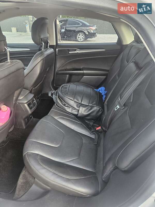 Седан Ford Fusion 2013 в Кагарлыке