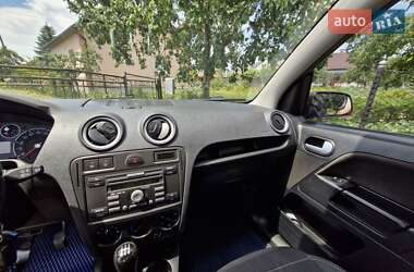 Хетчбек Ford Fusion 2007 в 