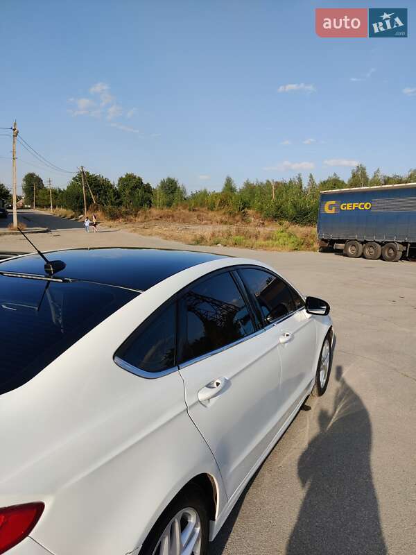 Седан Ford Fusion 2015 в Вінниці