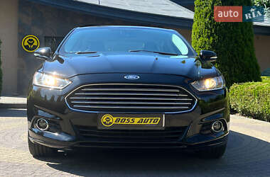 Седан Ford Fusion 2015 в 