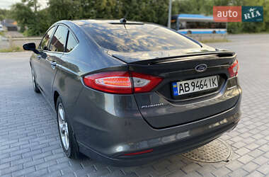 Седан Ford Fusion 2015 в 