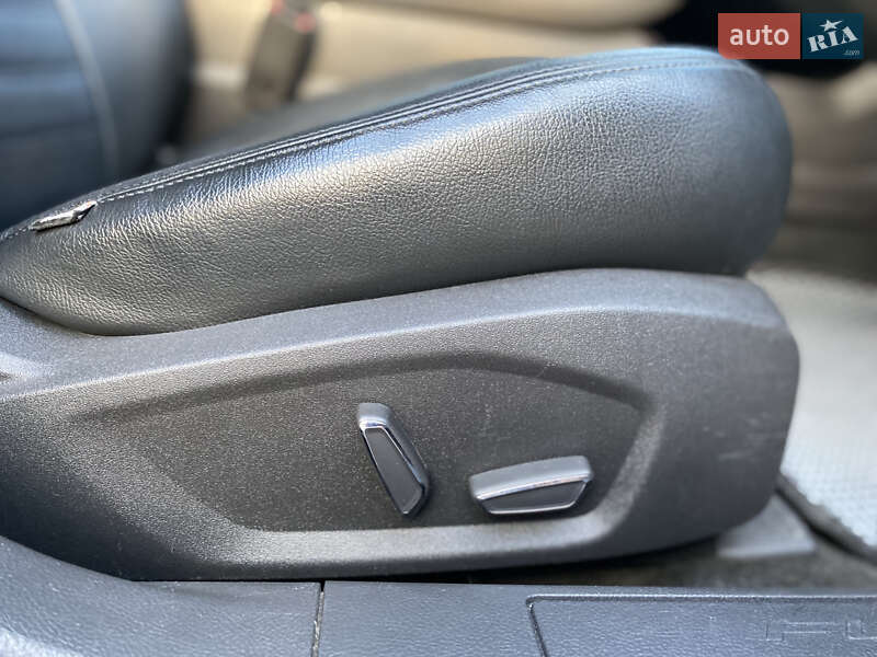 Седан Ford Fusion 2015 в Виннице