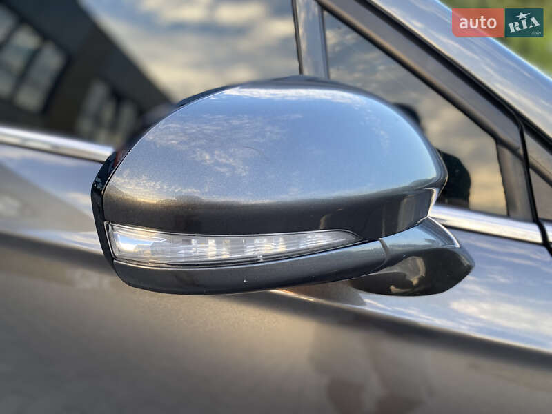 Седан Ford Fusion 2015 в Виннице