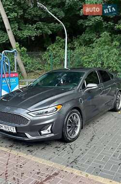 Седан Ford Fusion 2018 в 