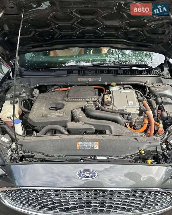 Седан Ford Fusion 2018 в Львове