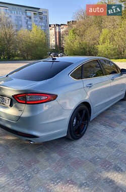 Седан Ford Fusion 2014 в 