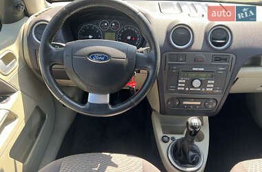 Хэтчбек Ford Fusion 2009 в 