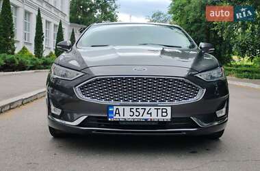 Седан Ford Fusion 2020 в 