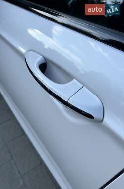 Седан Ford Fusion 2018 в 