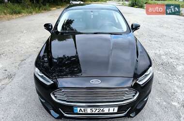 Седан Ford Fusion 2013 в 