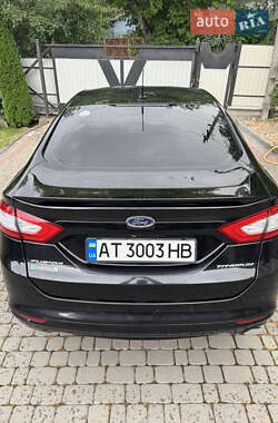 Седан Ford Fusion 2014 в 