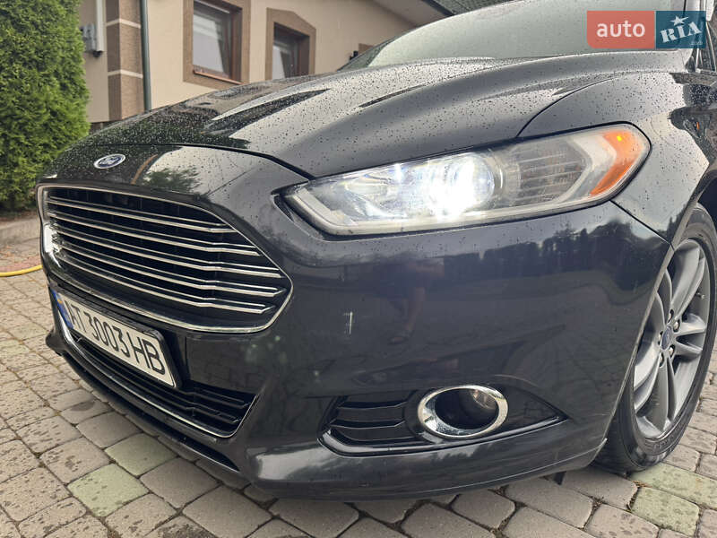 Седан Ford Fusion 2014 в Гвіздці