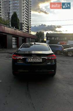 Седан Ford Fusion 2016 в 