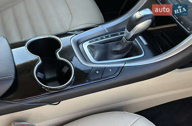 Седан Ford Fusion 2014 в 