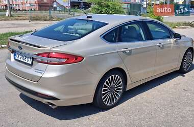Седан Ford Fusion 2018 в 