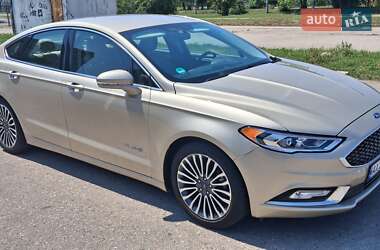 Седан Ford Fusion 2018 в 