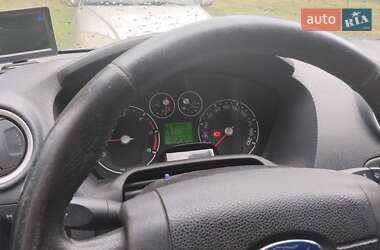 Хэтчбек Ford Fusion 2006 в 
