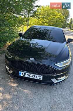 Седан Ford Fusion 2017 в 