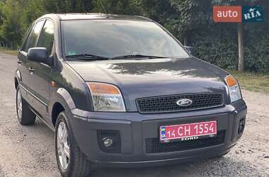 Хэтчбек Ford Fusion 2011 в 