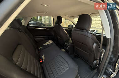 Седан Ford Fusion 2014 в 