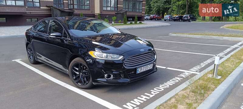 Седан Ford Fusion 2016 в 