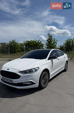 Седан Ford Fusion 2016 в Киеве