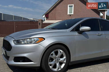 Седан Ford Fusion 2013 в 