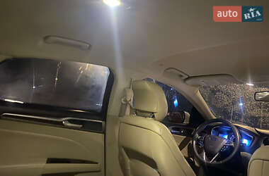 Седан Ford Fusion 2013 в 