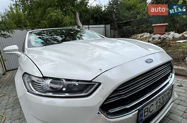 Седан Ford Fusion 2013 в 