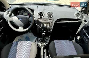 Хэтчбек Ford Fusion 2007 в 