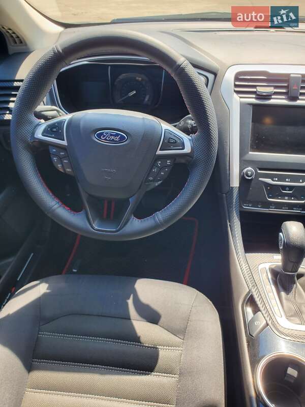 Седан Ford Fusion 2013 в Кропивницькому